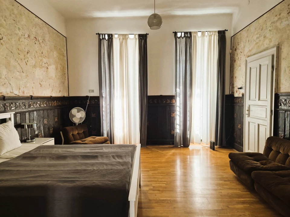 For sale brick flat, Budapest VII. kerület, Király utca