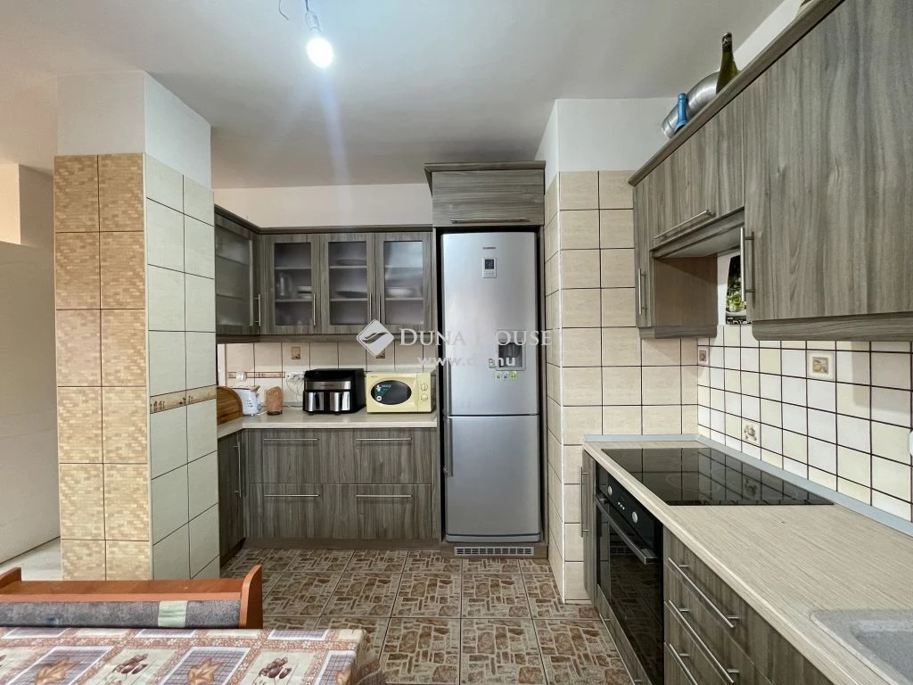 For sale brick flat, Debrecen