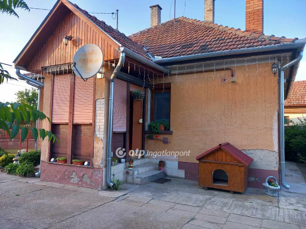 For sale house, Balotaszállás, Központ