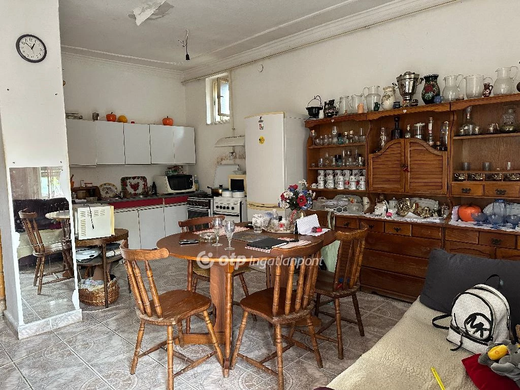 For sale house, Tatárszentgyörgy, Családiházas