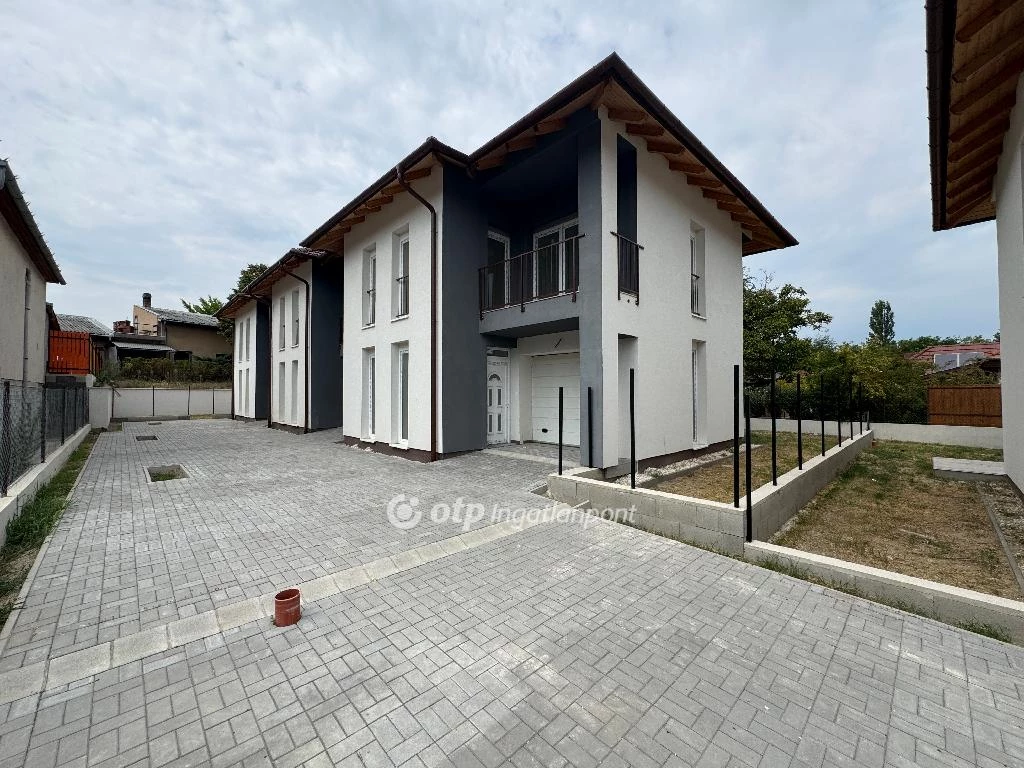 For sale terraced house, Szigetszentmiklós, Társasházas