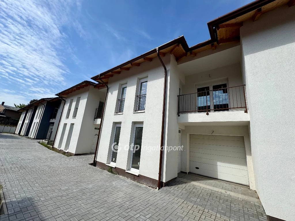 For sale terraced house, Szigetszentmiklós, Társas házas