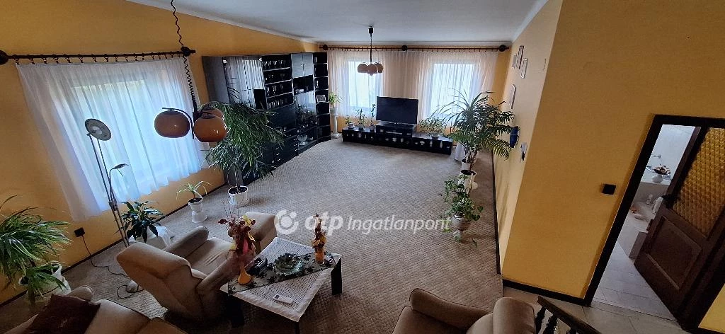 For sale house, Soltvadkert, Központhoz közel