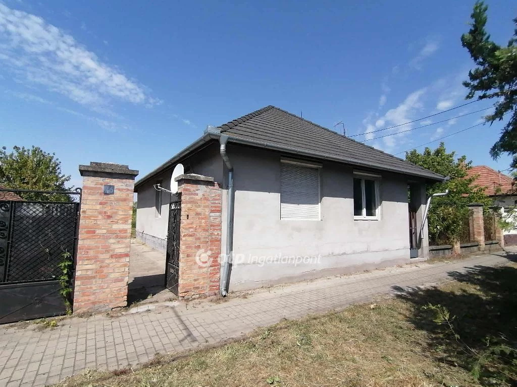 Eladó családi ház, Kiskőrös, Vasút Környéke