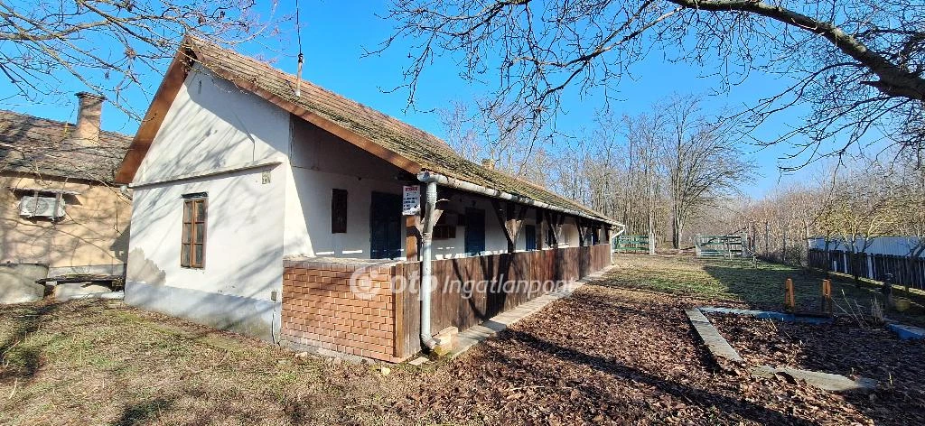 Eladó családi ház, Kiskőrös, Erdőtelek