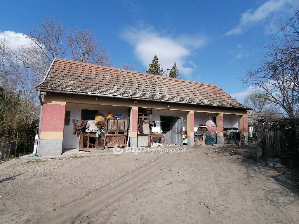 Eladó családi ház, Kiskőrös, Vinoral Family Kft