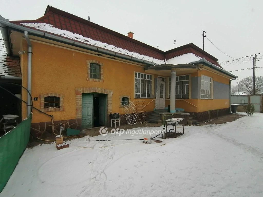 Eladó családi ház, Kiskőrös, Coop bolt környéke