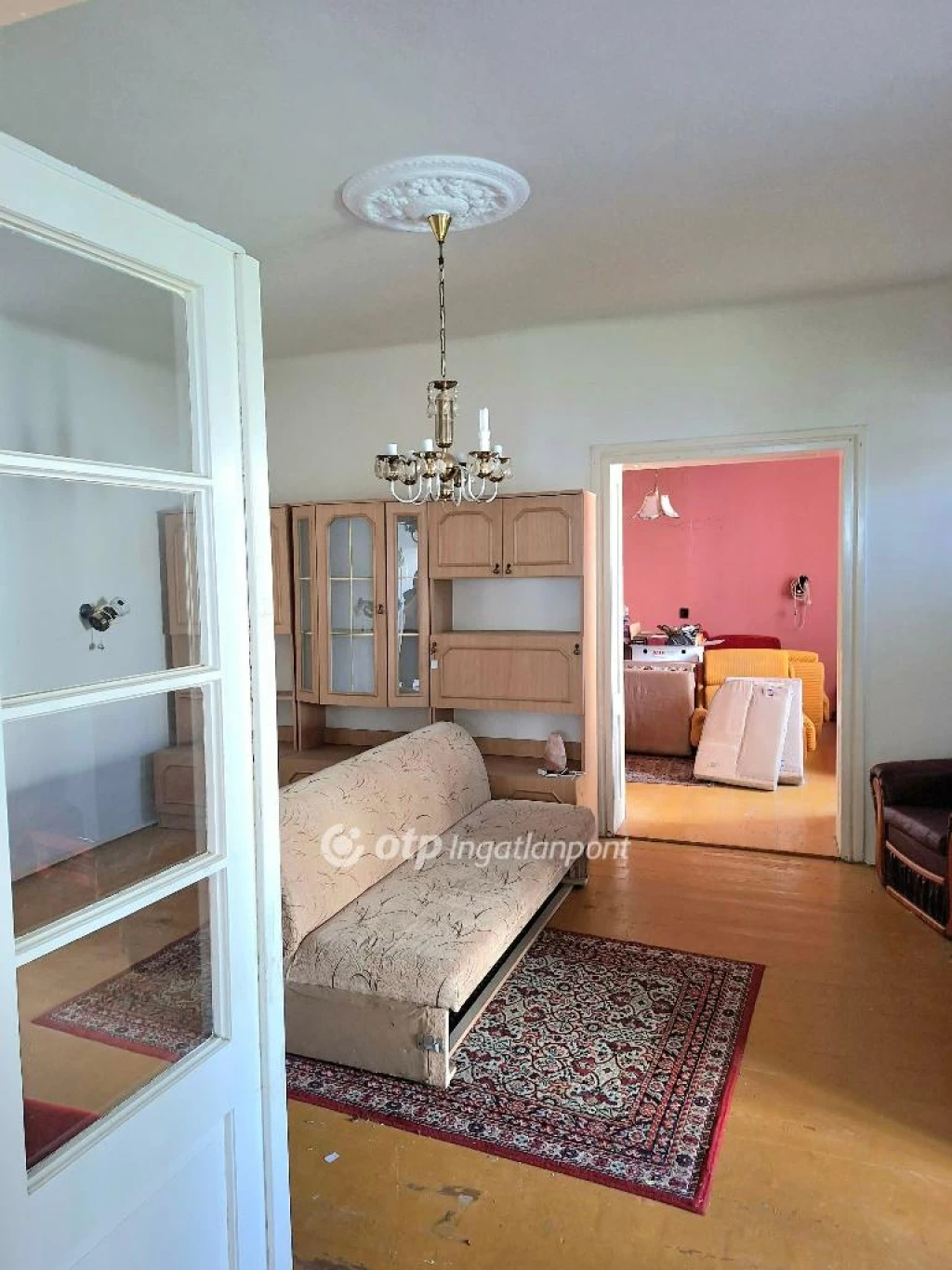 c3-1-name c2-1-name, Izsák, Központ környéke