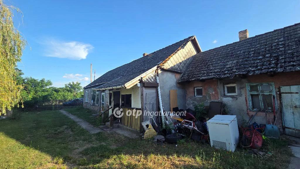 Eladó családi ház, Daruszentmiklós, Berzsenyi utca