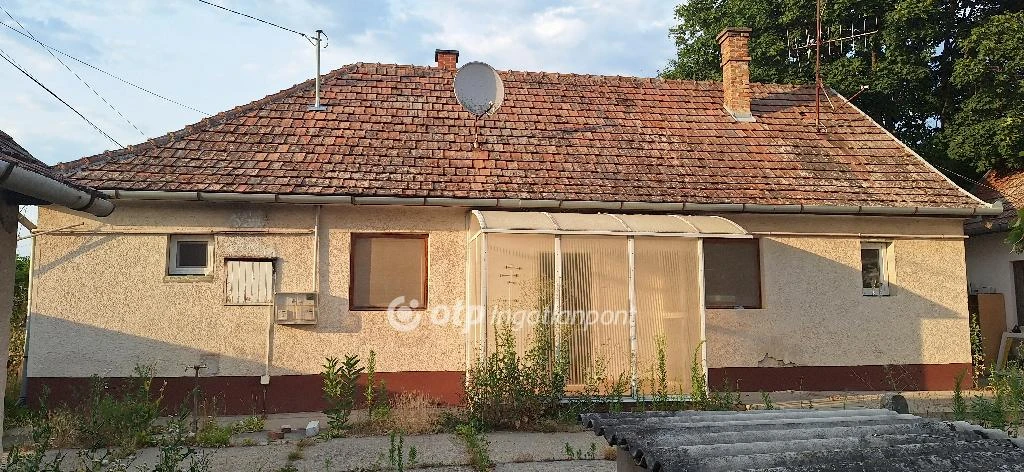 c3-1-name c2-1-name, Kiskőrös, Város széle