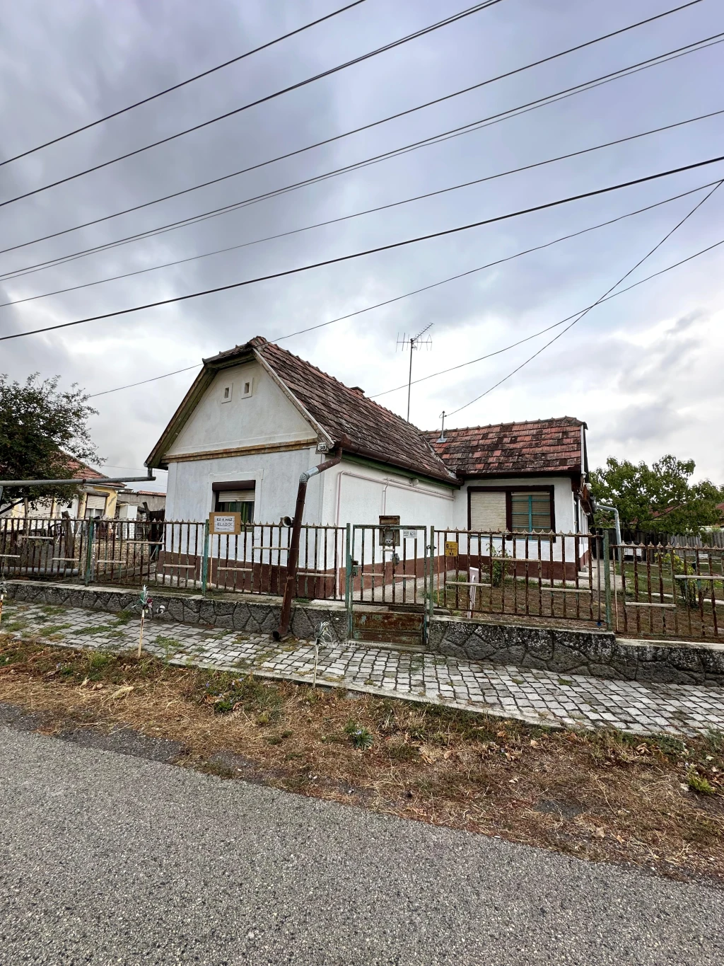 Eladó családi ház, Dunapataj, Központ