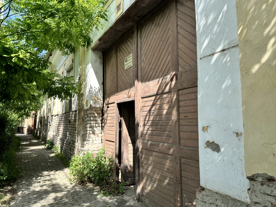 For sale store, Mezőberény