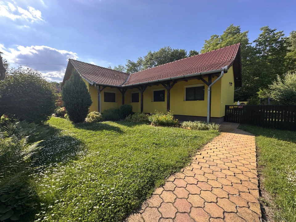 Eladó családi ház, Békéscsaba