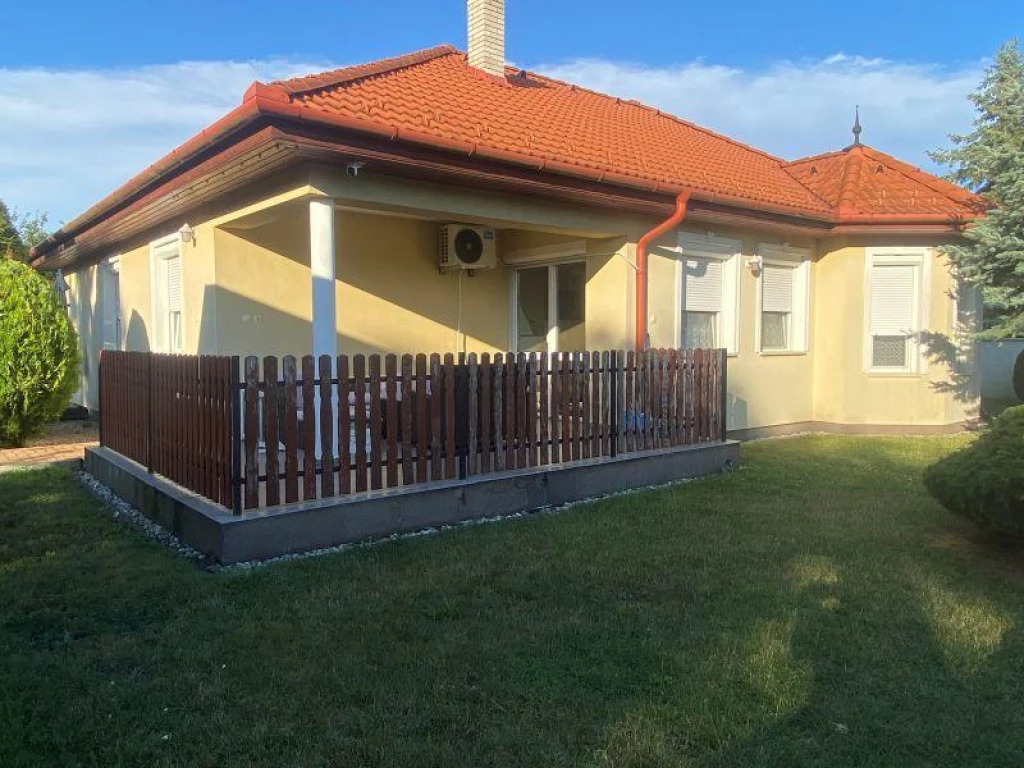 For sale house, Mosonszentmiklós, Mosonújhely