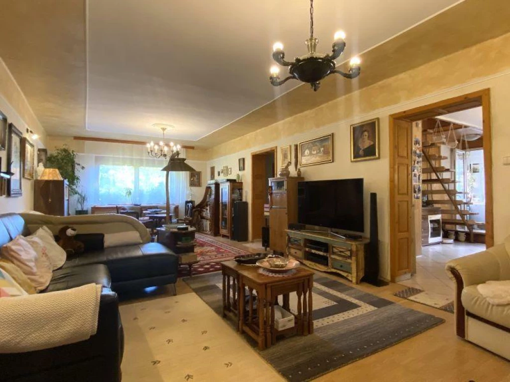 For sale house, Levél