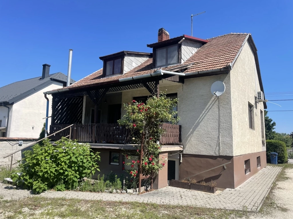 c3-1-name c2-1-name, Lipót