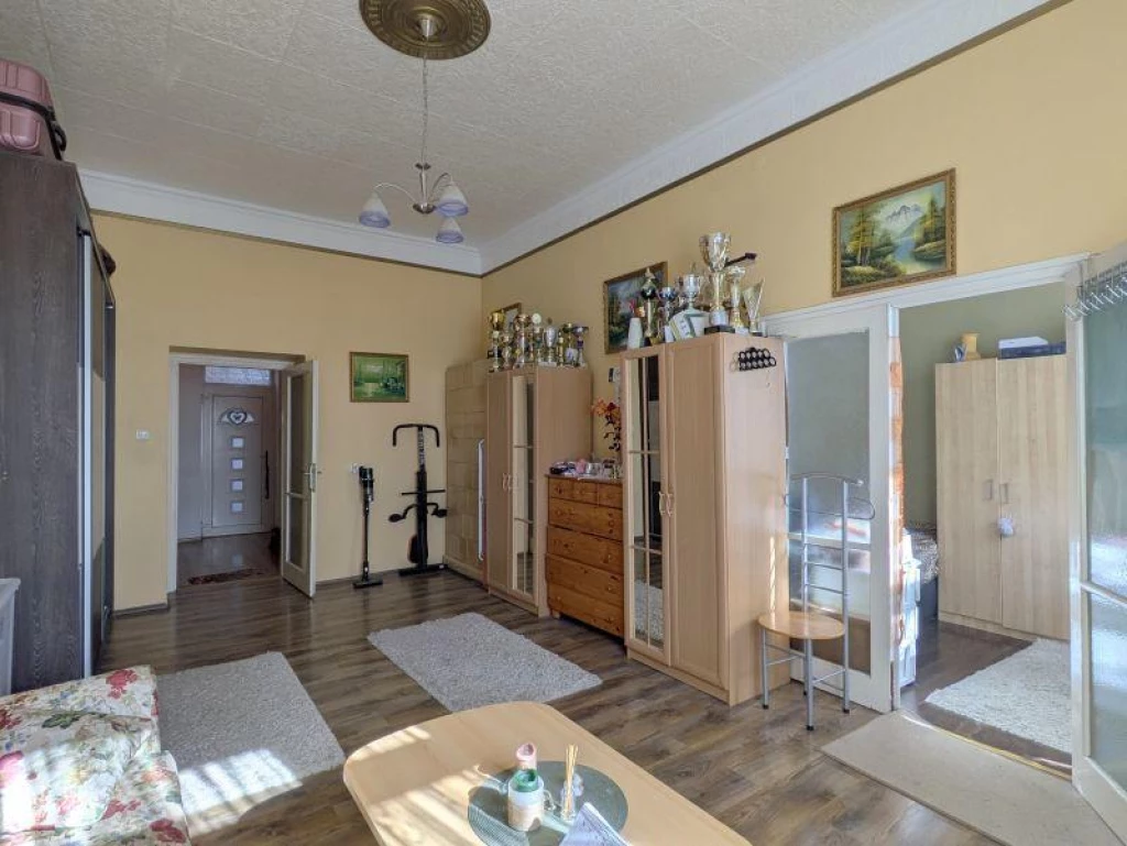 For sale brick flat, Mosonmagyaróvár, Ipartelep