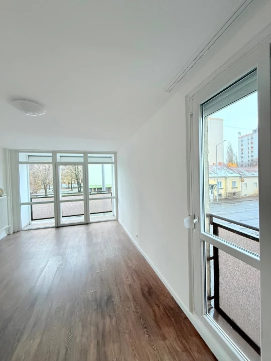 For sale panel flat, Pécs