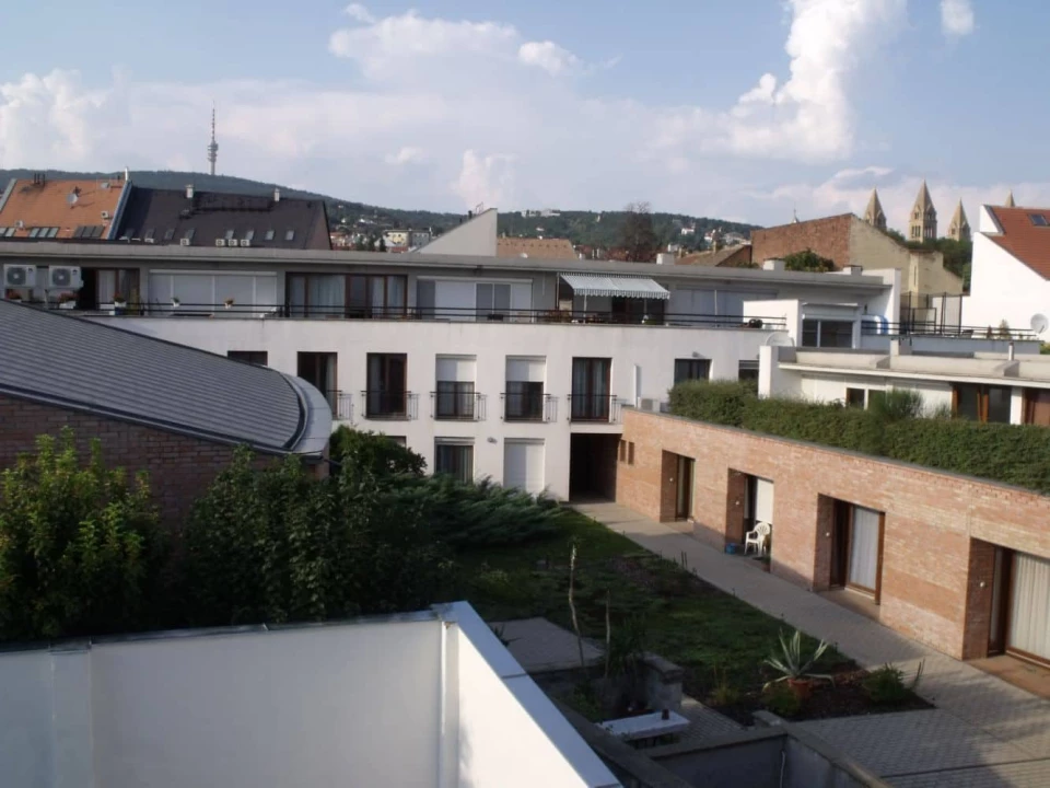 c3-2-name c2-19-name, Pécs