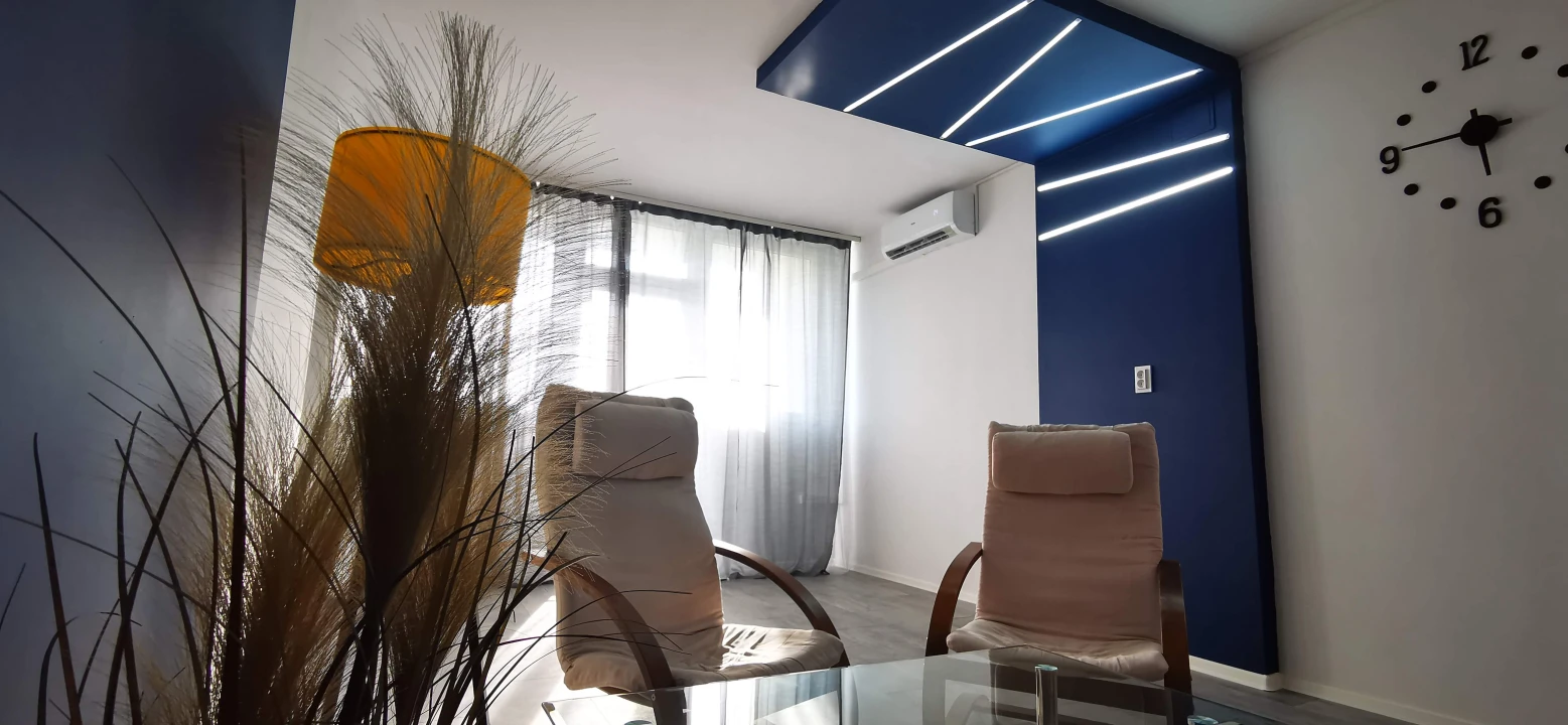 Eladó panellakás, Pécs