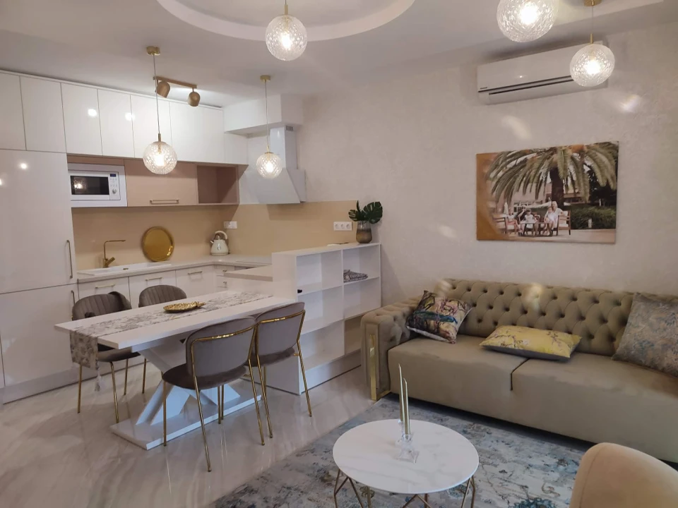 c3-2-name c2-19-name, Pécs