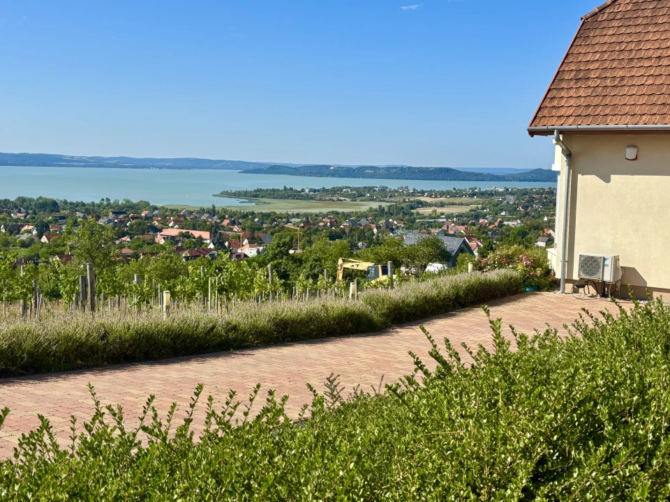 For sale house, Csopak