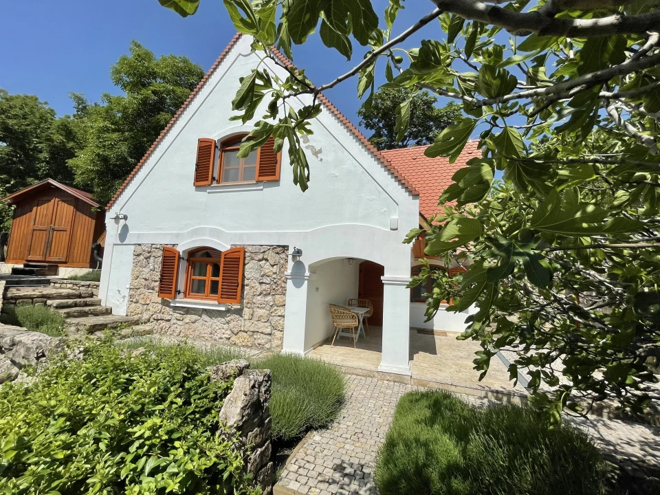 Kiadó családi ház, Balatonfüred