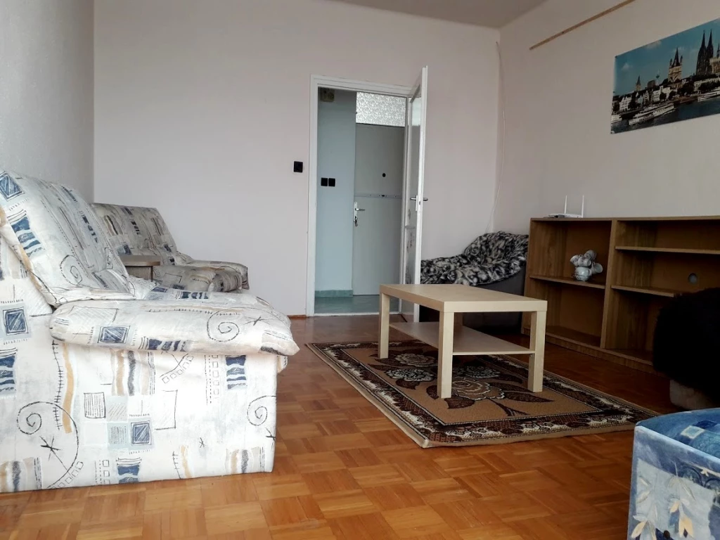 BELVÁROSBAN 53 NM-ES, 2 SZOBÁS LAKÁS ELADÓ!