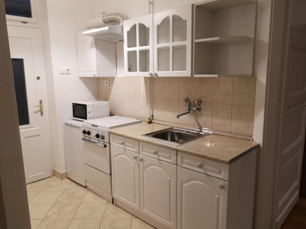 Nyíregyháza, Szent I. utca elején 55m2-es, 2szobás jó állapotú lakás eladó!