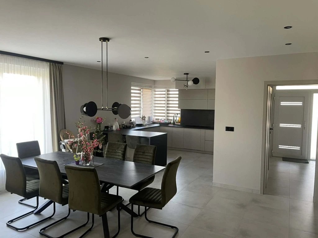 Nyírpazony-Kabaláson, mediterrán stílusú, új építésű családi ház eladó