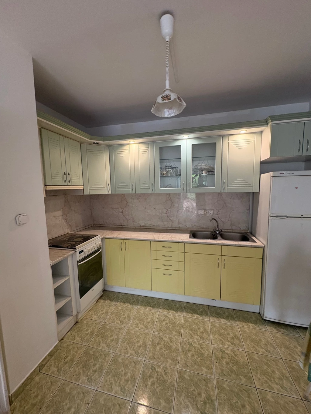 Nyíregyháza, Belvároshoz közel 2 szoba+ nappalis, egyedi gázfűtéses lakás, 12m2-es garázzsal együtt eladó!