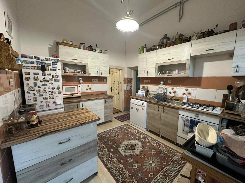 Nyíregyháza, belvárosi családi ház felújított állapotban eladó