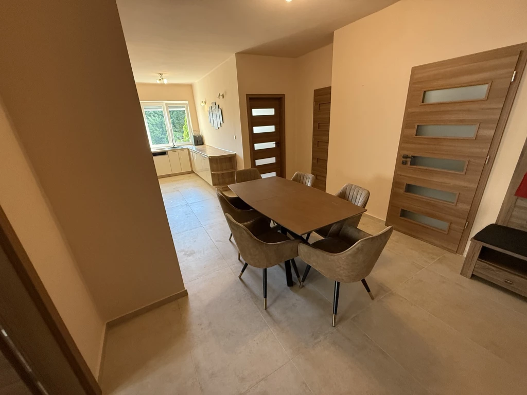 Nyíregyháza, NYÍR-PLÁZÁHOZ közel 3 szoba+ étkezős, kiváló állapotú lakás garázzsal együtt eladó!