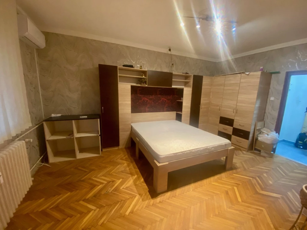 Árpád utcában, 2 szobás, erkélyes, Azonnal birtokba vehető lakás eladó!