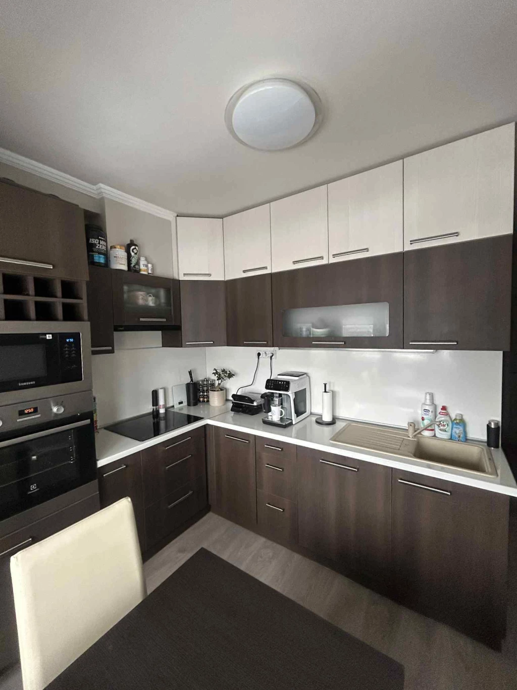 2+1 szobás, erkélyes, Felújított állapotú lakás eladó!