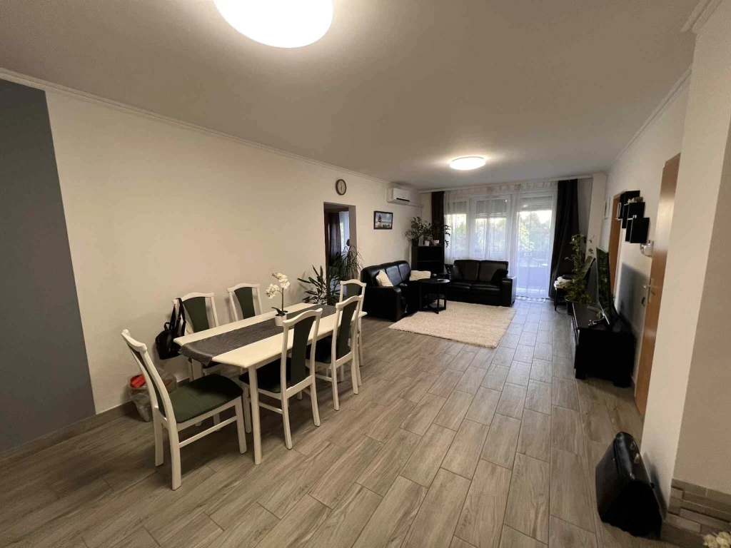 Nyíregyháza, Örökösföldön, nappali+3 szobás, erkélyes lakás eladó