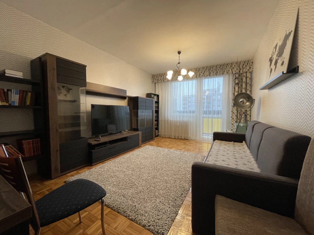 Nyíregyháza, állomás közelében, 2 szobás, erkélyes lakás eladó