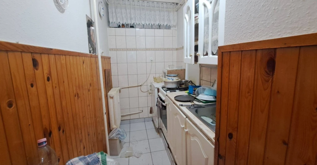 Nyíregyháza, Stadionhoz közel 1 szobás jó állapotú földszinti lakás eladó!