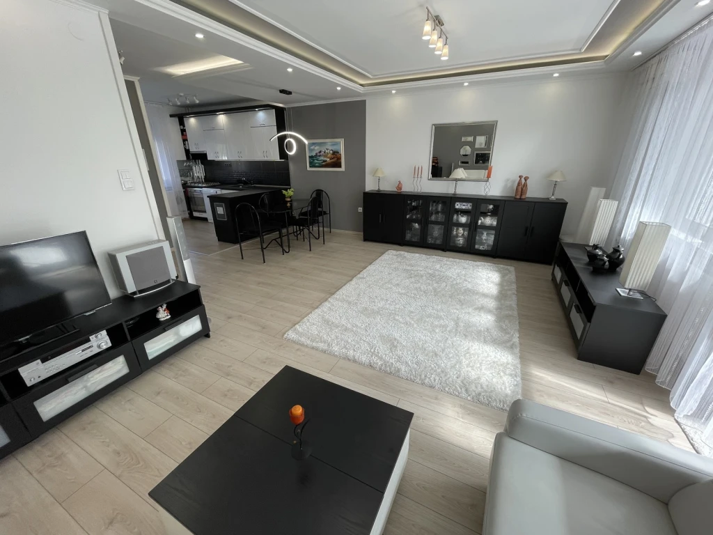 Nyíregyháza-Korányi kertváros, szép, igényes, 148 m2-es sorház eladó