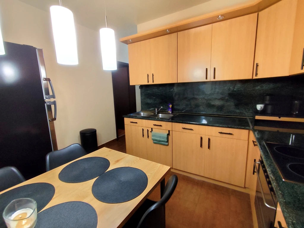 Nyíregyházán, Örökösföldön, 2 szobás, 53 m²-es, erkélyes lakás eladó