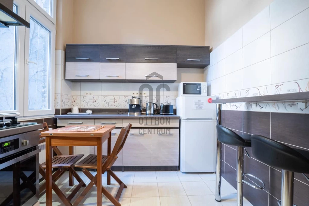 Eladó téglalakás, Budapest VI. kerület, Nagykörúton belüli terület