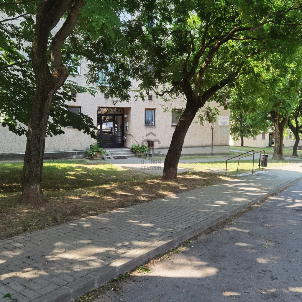 Eladó téglalakás, Budapest XVI. kerület, Sashalom