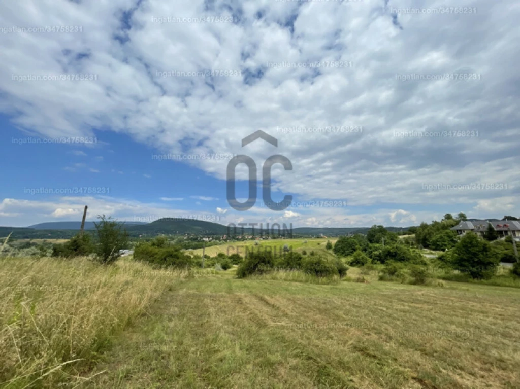 Eladó külterületi telek, Piliscsaba, Álomvölgy