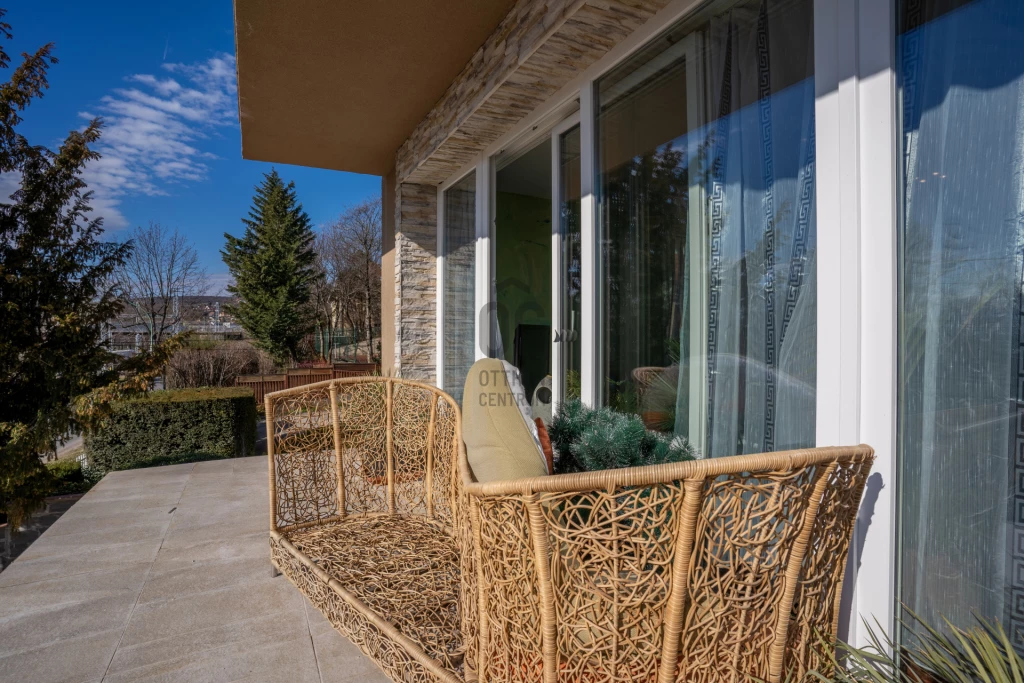 c3-1-name c2-1-name, Balatonalmádi, Balatonalmádi