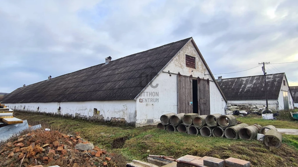 Eladó egyéb mezőgazdasági ingatlan, Ajka, Padragkút