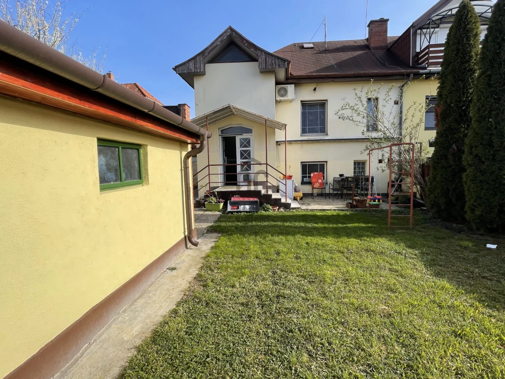 For sale semi-detached house, Veszprém, Cholnokyváros