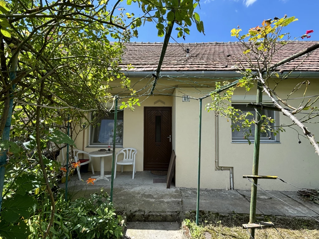 For sale terraced house, Várpalota, Rákóczi telep, Bokányi Dezső utca