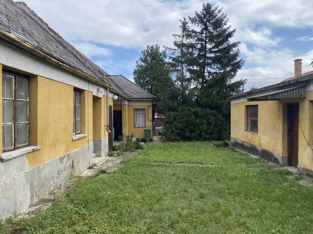 For sale house, Várpalota, Kismező, Csernyei utca