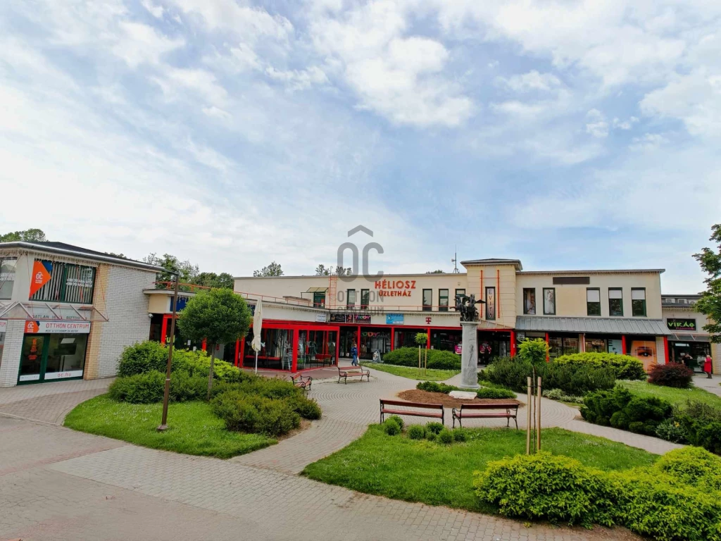 Kiadó üzlet, Ajka, Ajka