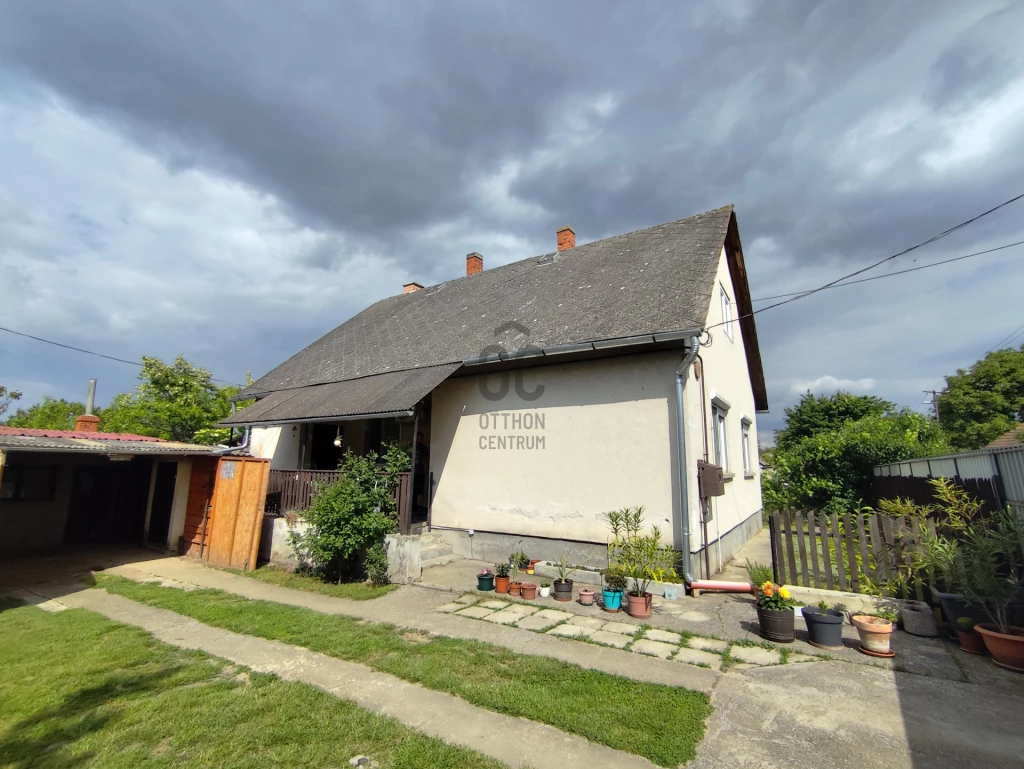Eladó családi ház, Berhida, Berhida